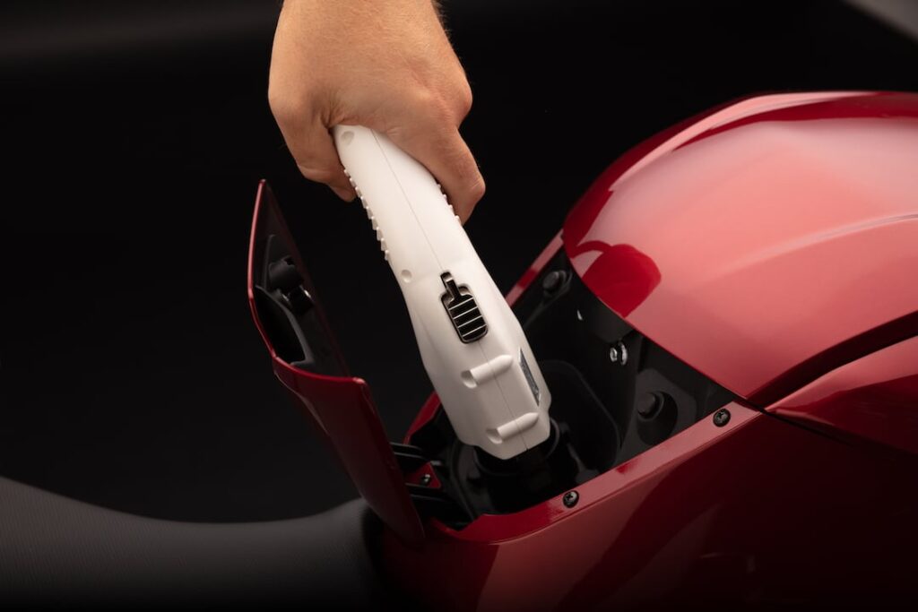 Zero SR/F gratis Rapid Charger